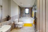 Jasmine Lodge family bathroom - Florence Springs Luxury Lodge breaks, Tenby, Pembrokeshire, South West Wales
