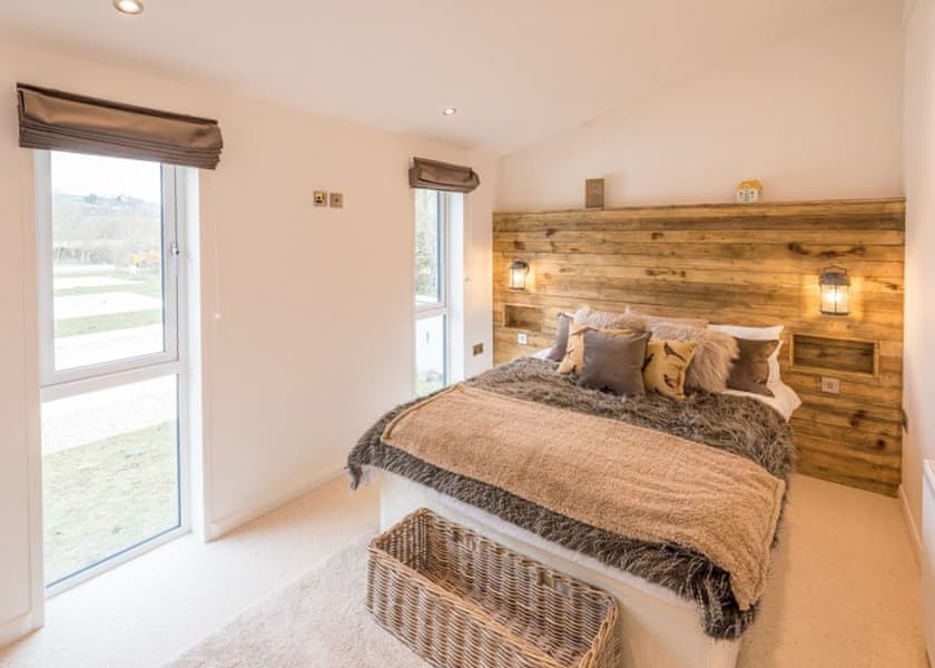 Chestnut Lodge bedroom - Florence Springs Luxury Lodges, Tenby, Pembrokeshire, South West Wales