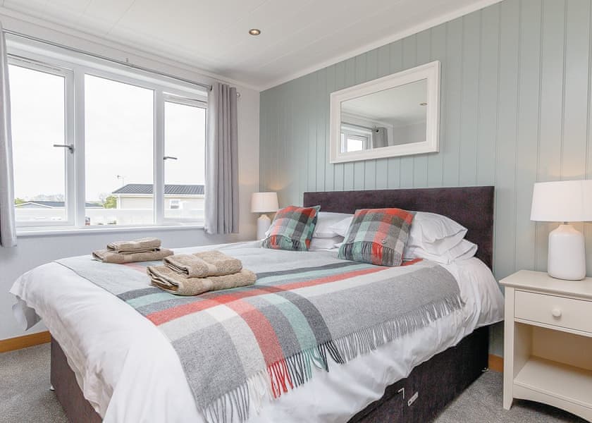 Willow Lodge double bedroom - Florence Springs Luxury Lodges, Tenby, Pembrokeshire, South West Wales