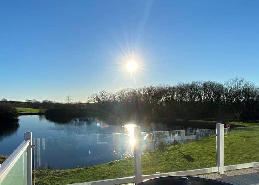 Snowdrop Lodge decking and hot tub - Florence Springs Luxury Lodges with hot tubs, Tenby, Pembrokeshire, South West Wales